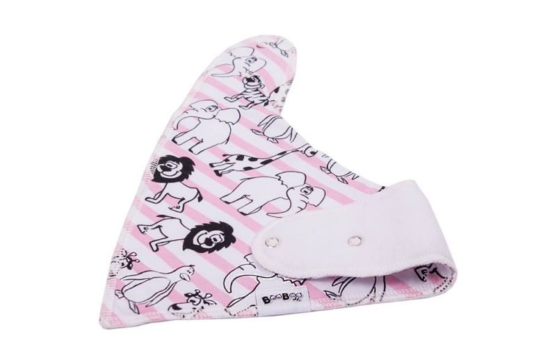 For the DIY mom w/ no time - Keep your baby girl dry from drool and clean from mess with these cute, 100% cotton bandanna bibs. Comes in 8 different adorable patterns! | No baby? These make an excellent baby shower gift!