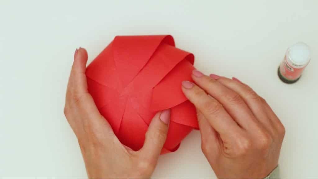 Easy DiY Paper Apple Craft for Kids - Simple Mom Project