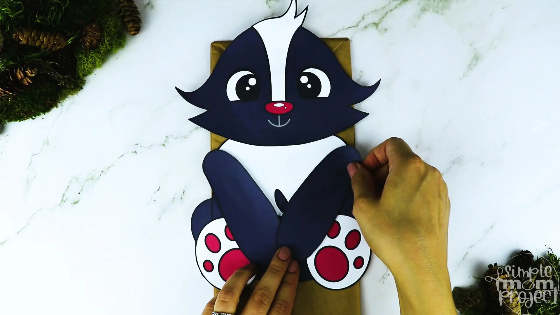 Printable Woodland Animal Skunk Paper Bag Puppet Craft 15