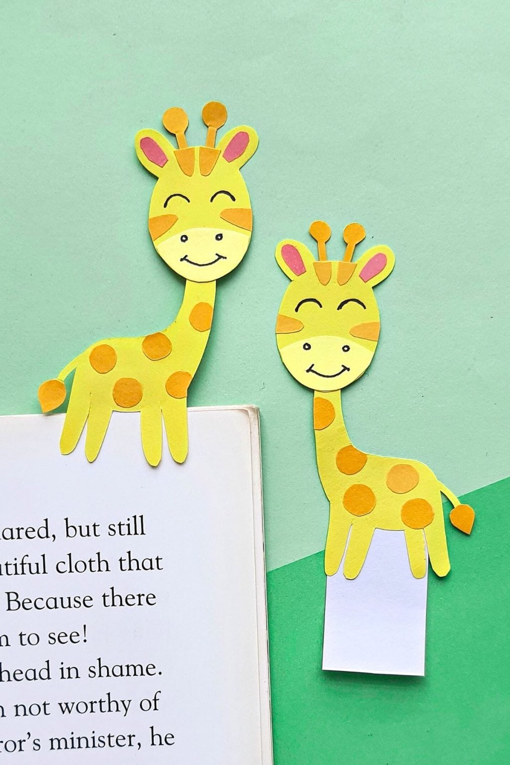 https://simplemomproject.com/wp-content/uploads/2023/05/giraffe-bookmark-craft-9-1024x1536-1.jpg