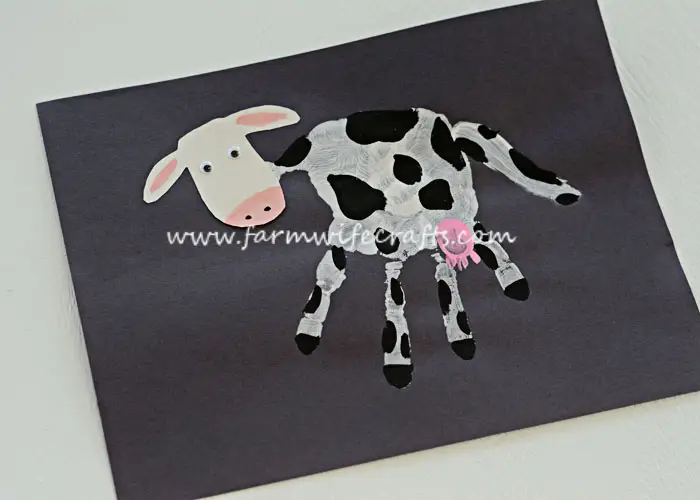 Cute Cow Crafts and cow Activity to build fine motor skills farm crafts farm theme kindergartner, kids, elementary, toddler 10