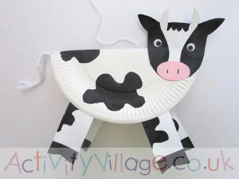 Cute Cow Crafts and cow Activity to build fine motor skills farm crafts farm theme kindergartner, kids, elementary, toddler 21