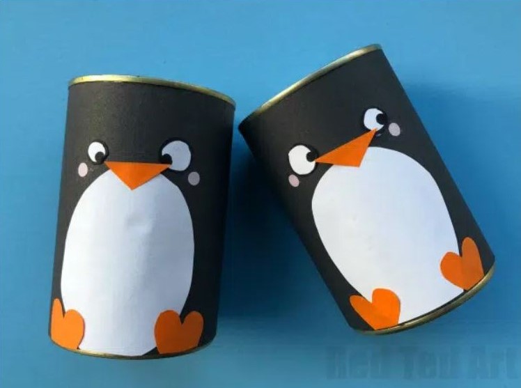 DIY penguin pencil holder craft